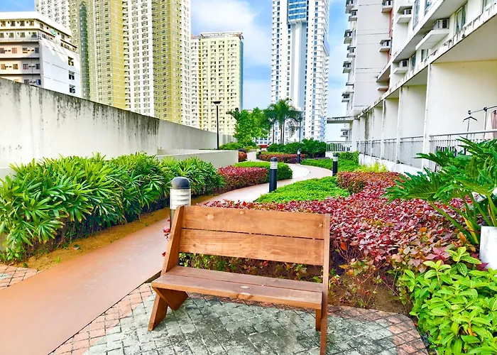2012t2 Avida Towers It Park 1bedroom Unit Queen Bed Cebu