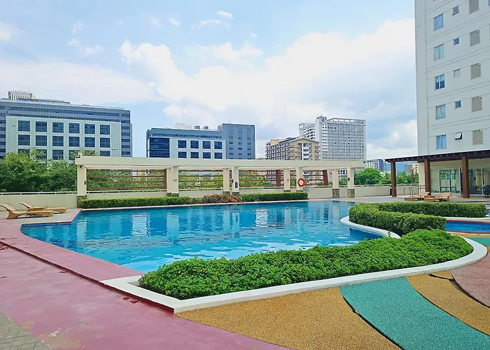 2012t2 Avida Towers It Park 1bedroom Unit Queen Bed * Cebu