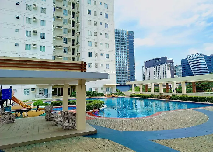 2012t2 Avida Towers It Park 1bedroom Unit Queen Bed Apartment