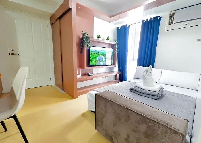 2012t2 Avida Towers It Park 1bedroom Unit Queen Bed *