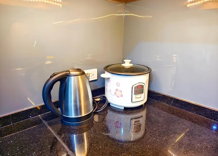 2012t2 Avida Towers It Park 1bedroom Unit Queen Bed